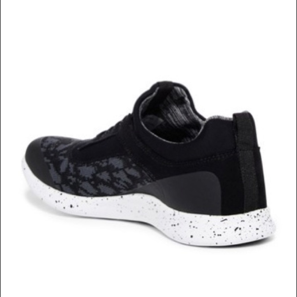 🔥Steve Madden Camper Knit Sneaker NWT - Picture 2 of 5